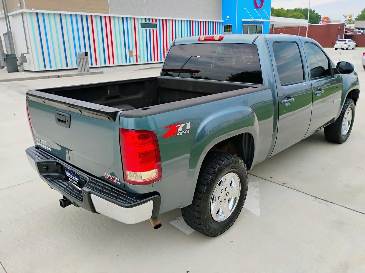GMC Sierra 1500 4WD Crew Cab 143.5" SLE 2010