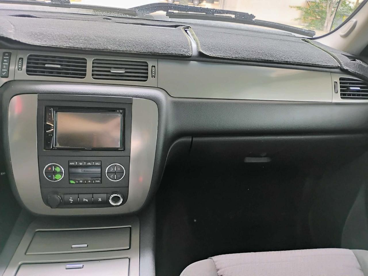 GMC Sierra 1500 4WD Crew Cab 143.5" SLE 2010