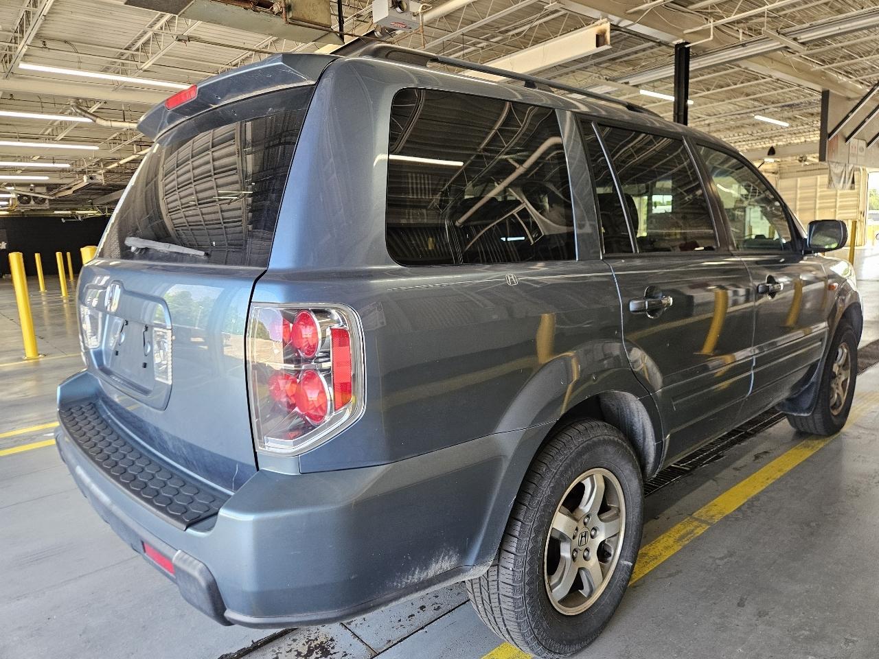 Honda Pilot 2WD EX-L AT with RES 2006