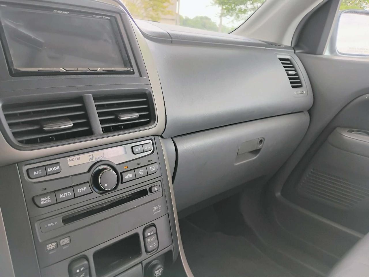 Honda Pilot 2WD EX-L AT with RES 2006