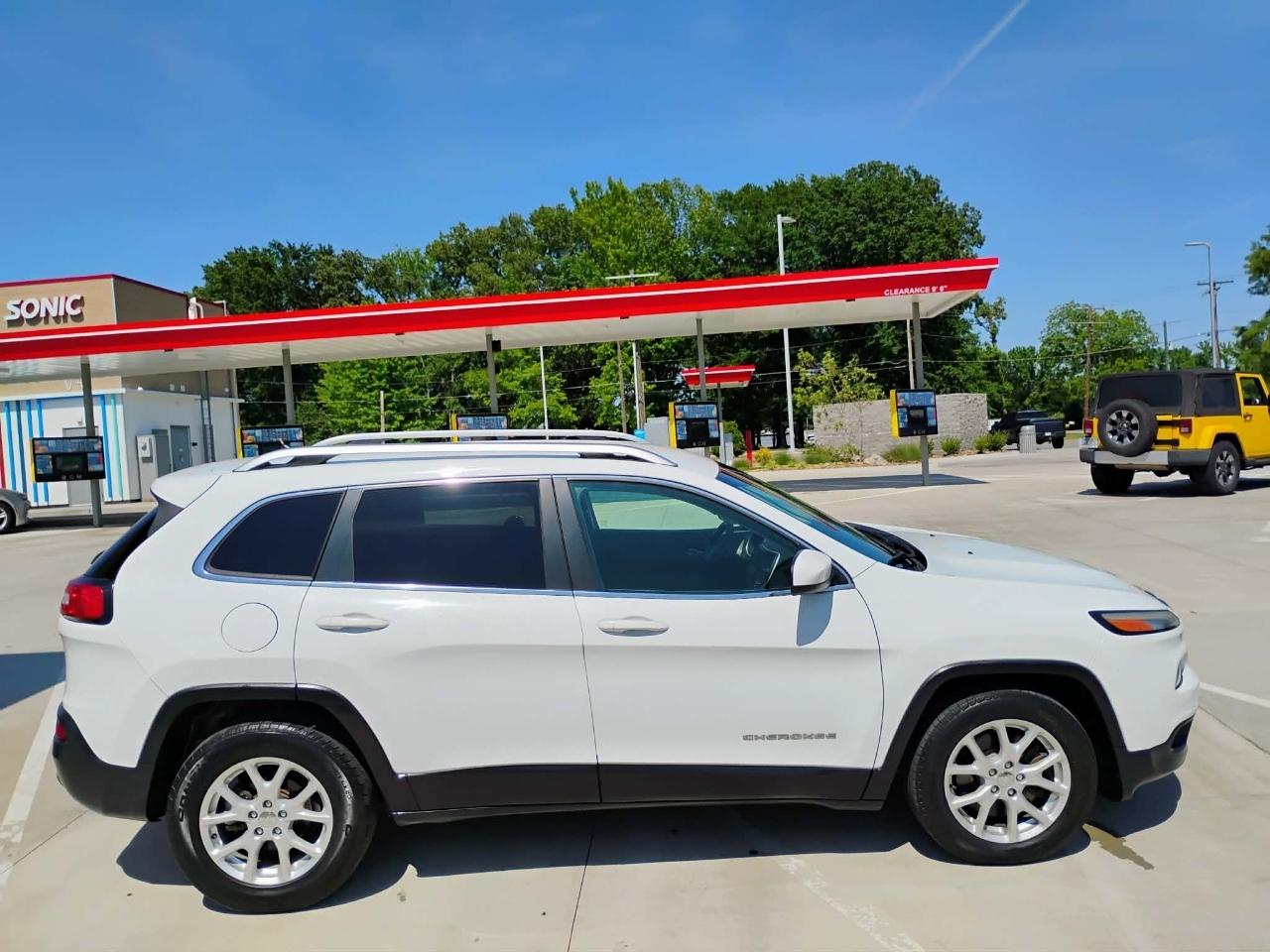 Jeep Cherokee FWD 4dr Latitude 2016