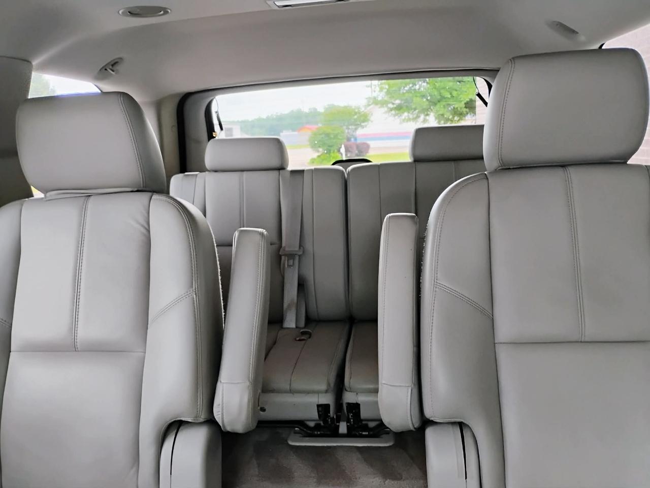 GMC Yukon 4WD 4dr 1500 SLT 2011