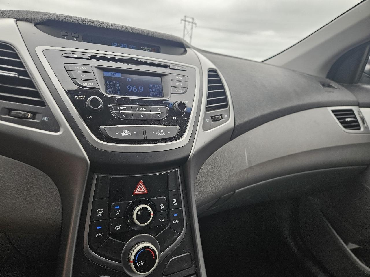 Hyundai Elantra 4dr Sdn Auto SE (Alabama Plant) 2014