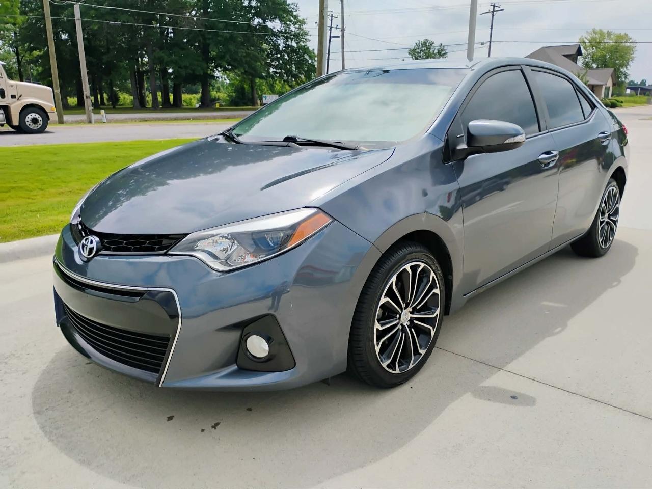 Toyota Corolla 4dr Sdn CVT LE Premium (Natl) 2014