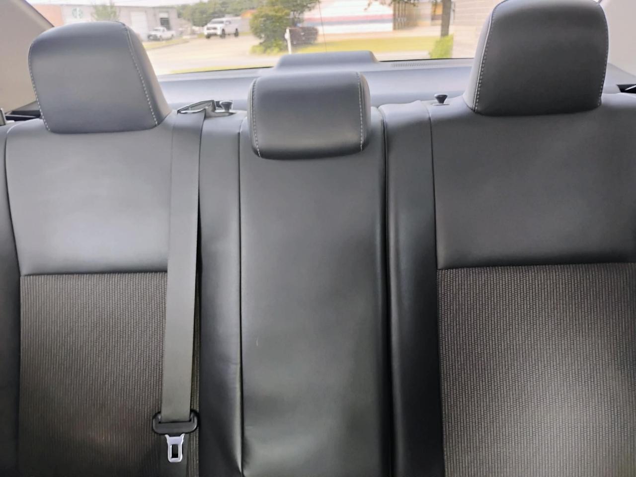 Toyota Corolla 4dr Sdn CVT LE Premium (Natl) 2014