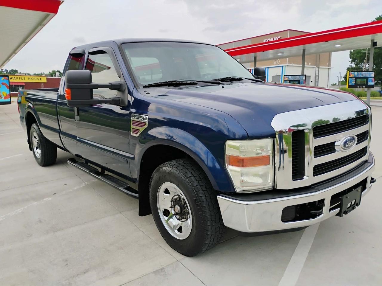 2009 Ford F-250 XL SuperCab 142 in's photo