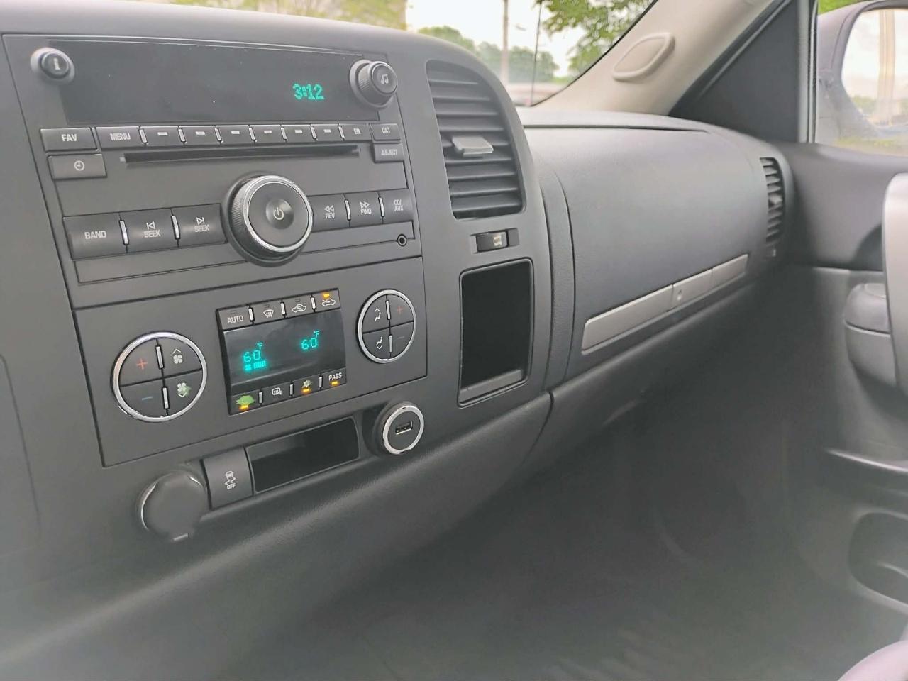 Chevrolet Silverado 1500 LT Z71 Crew Cab 4WD 2012