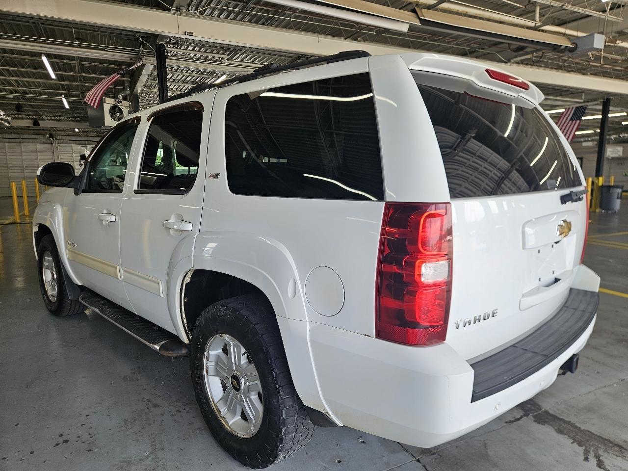 Chevrolet Tahoe Z71 4D SUV 4WD 2010