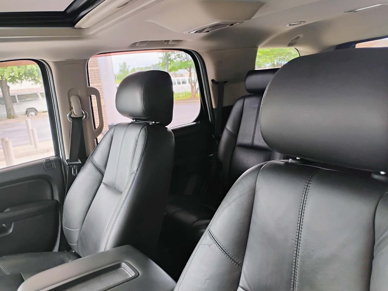 Chevrolet Tahoe Z71 4D SUV 4WD 2010
