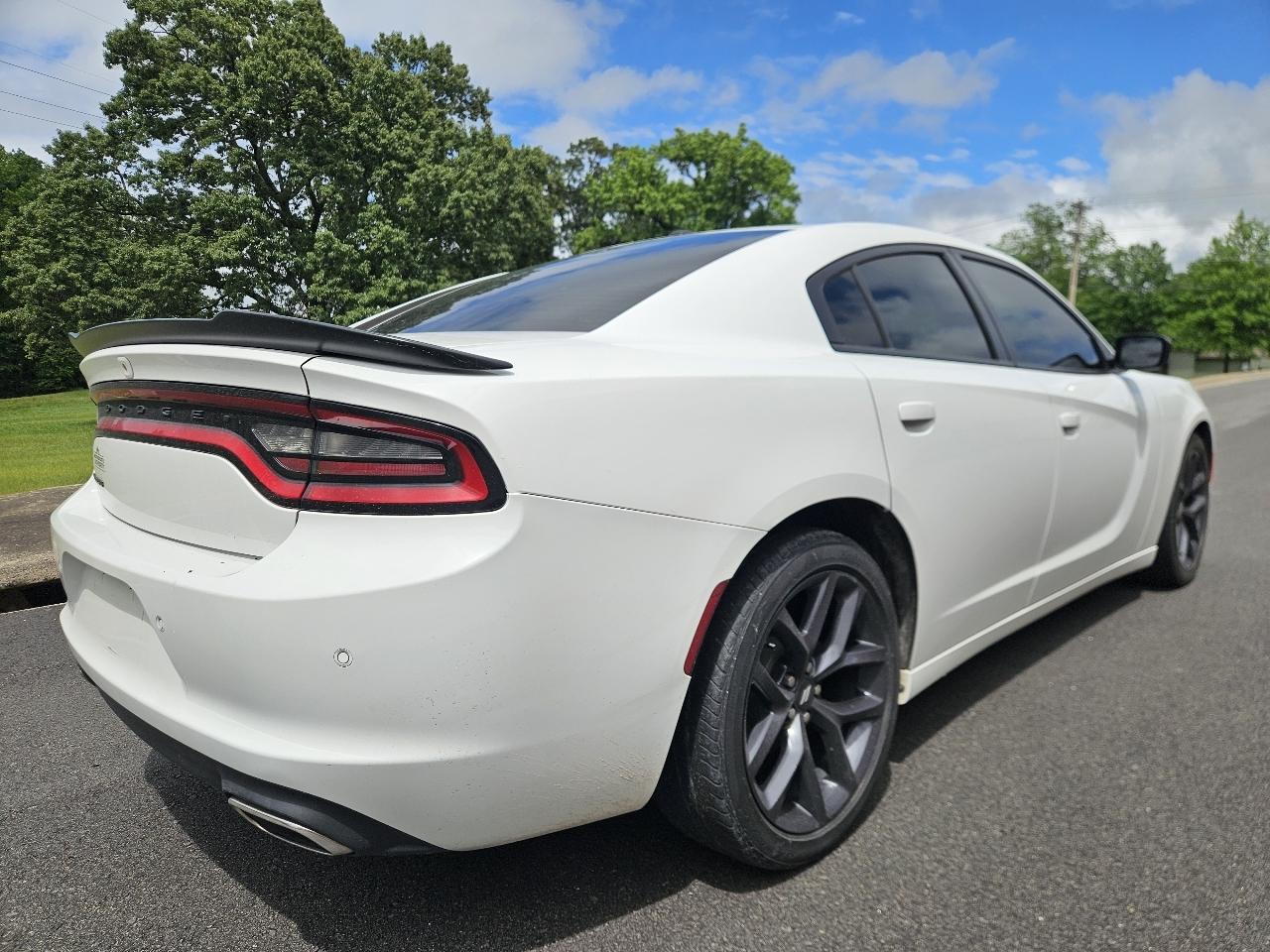 Dodge Charger SXT RWD 2020
