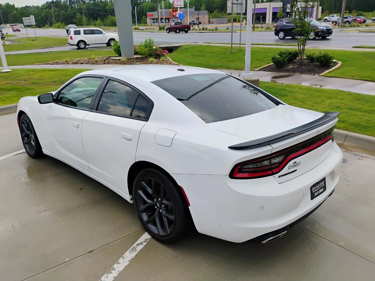 Dodge Charger SXT RWD 2020