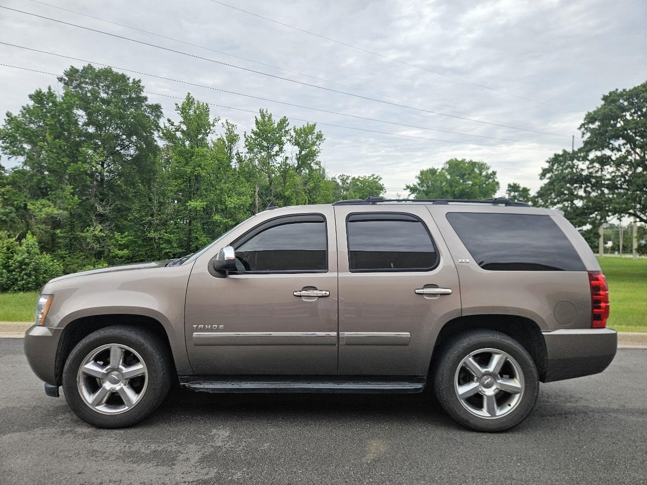 Chevrolet Tahoe 2WD 4dr 1500 LTZ 2012