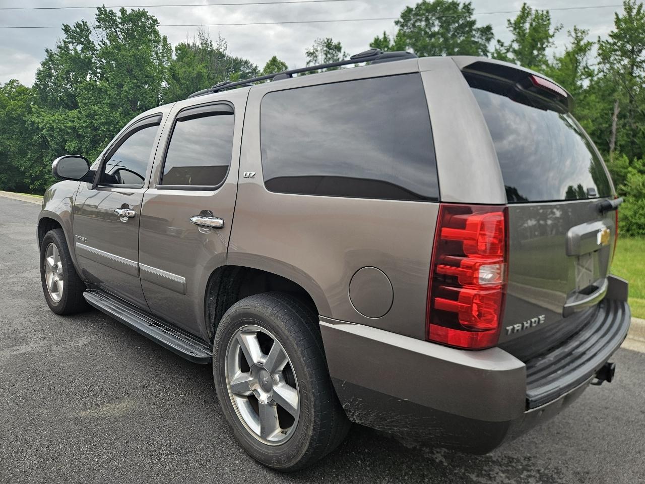 Chevrolet Tahoe 2WD 4dr 1500 LTZ 2012