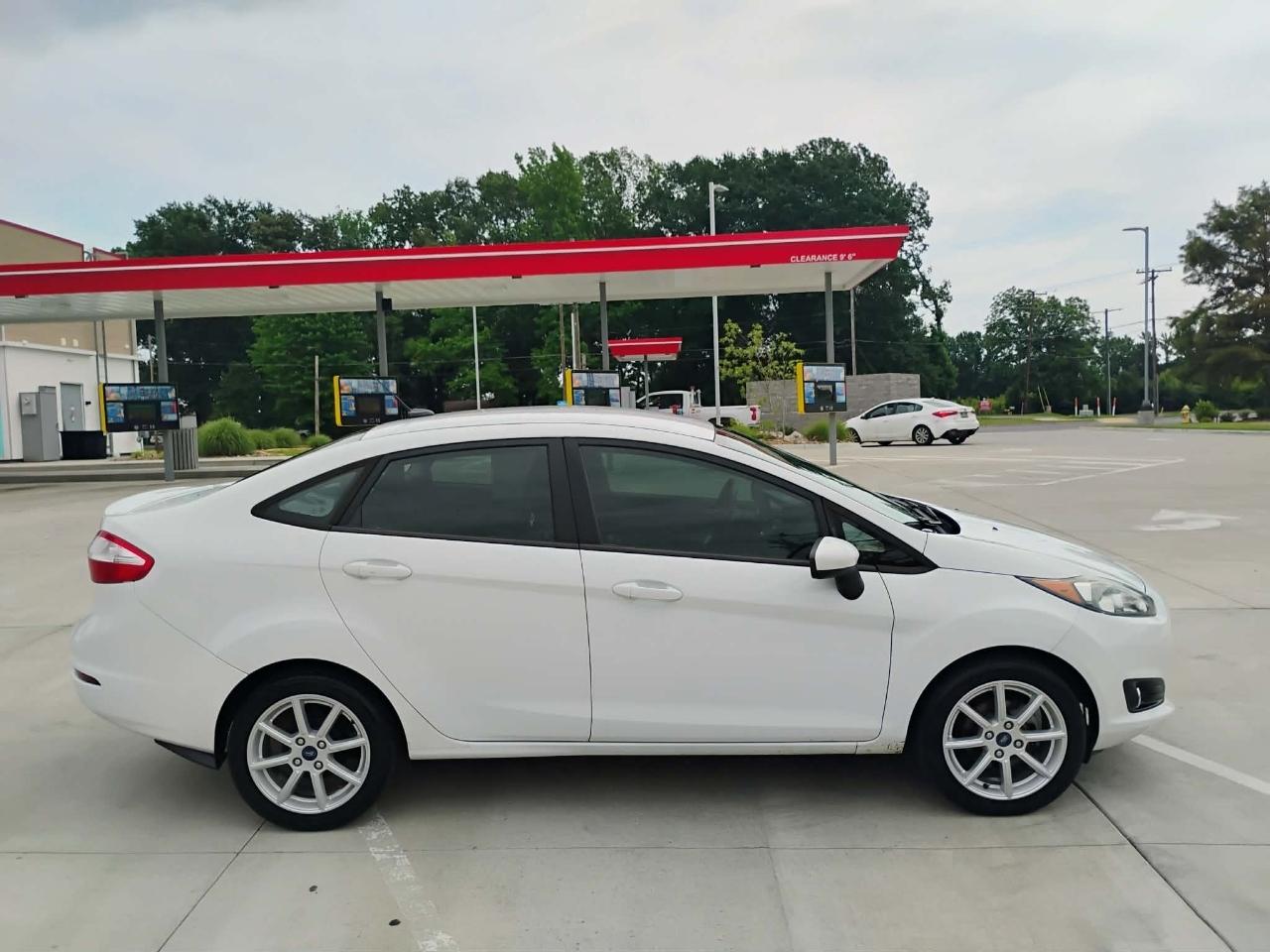 Ford Fiesta SE Sedan 2019