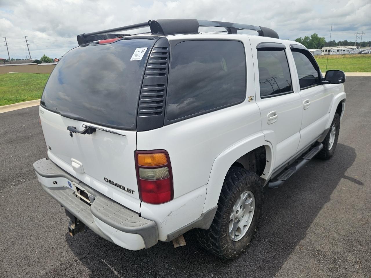 Chevrolet Tahoe 4dr 1500 4WD Z71 2002