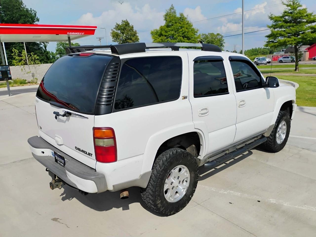 Chevrolet Tahoe 4dr 1500 4WD Z71 2002