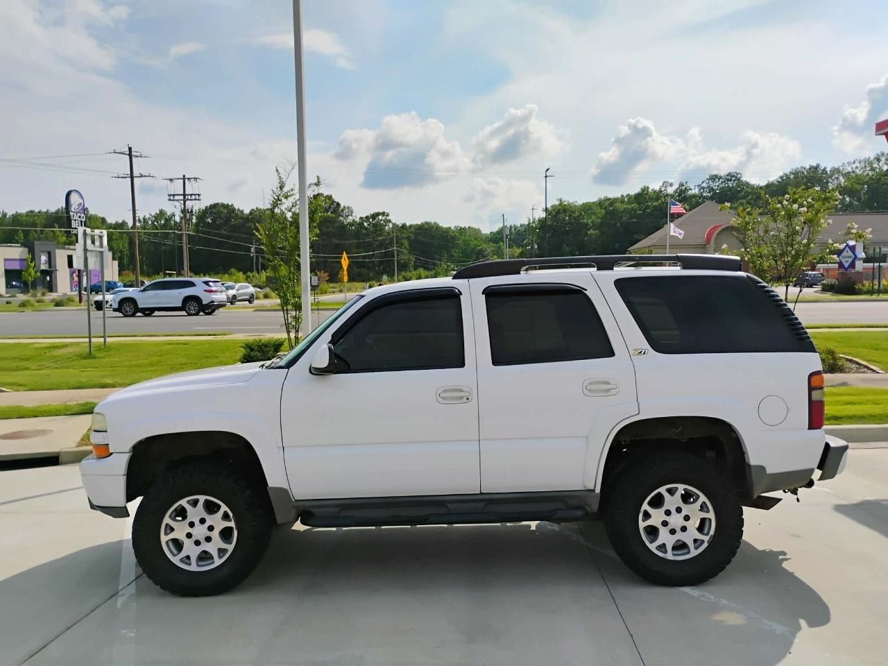 Chevrolet Tahoe 4dr 1500 4WD Z71 2002