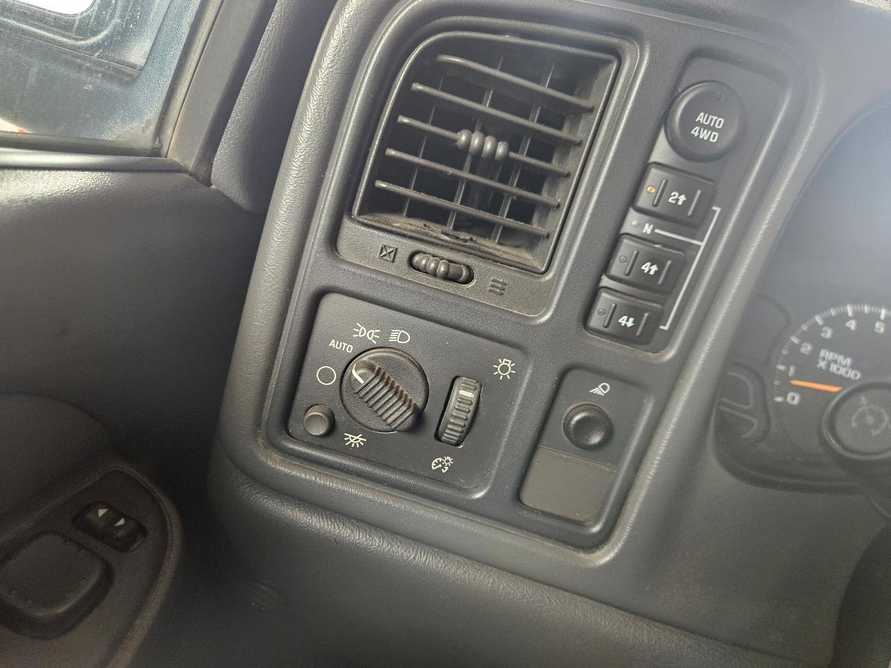 Chevrolet Silverado 1500 1LT Double Cab 4WD 2006