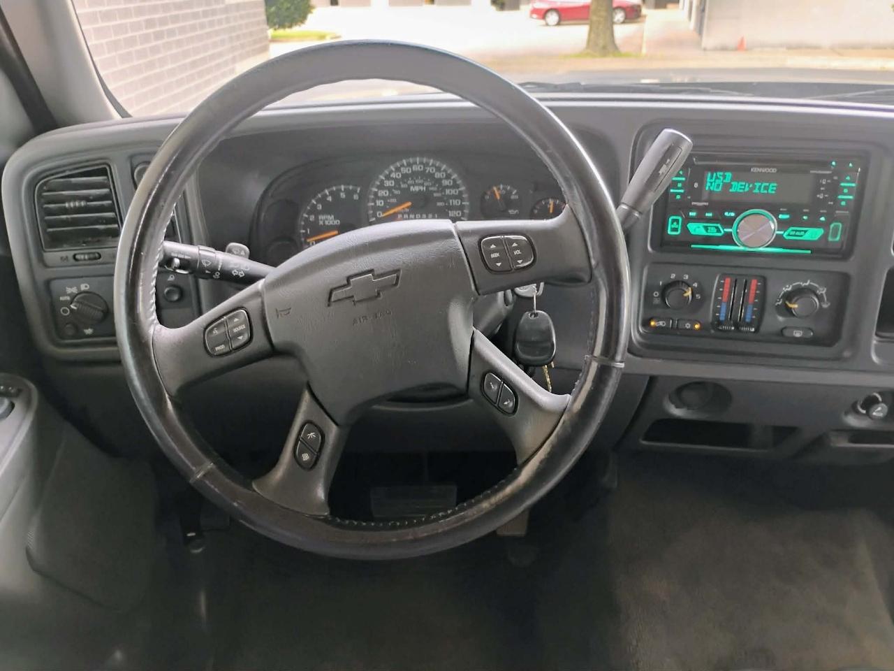 Chevrolet Silverado 1500 1LT Double Cab 4WD 2006