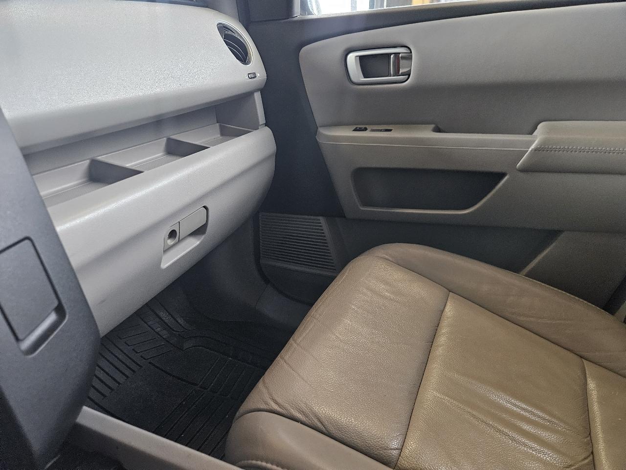 Honda Pilot 2WD 4dr EX-L 2011