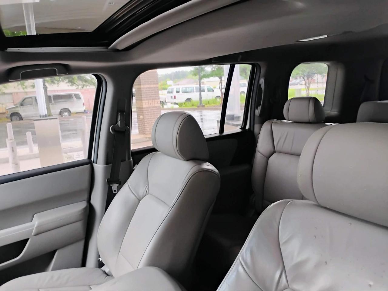 Honda Pilot 2WD 4dr EX-L 2011