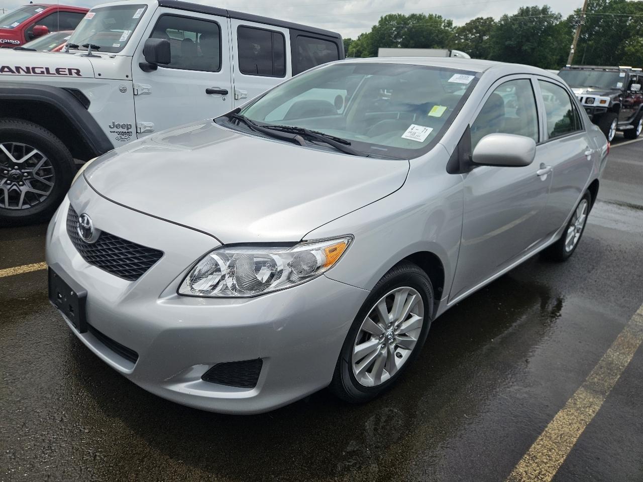 Toyota Corolla 4dr Sdn Man (Natl) 2010