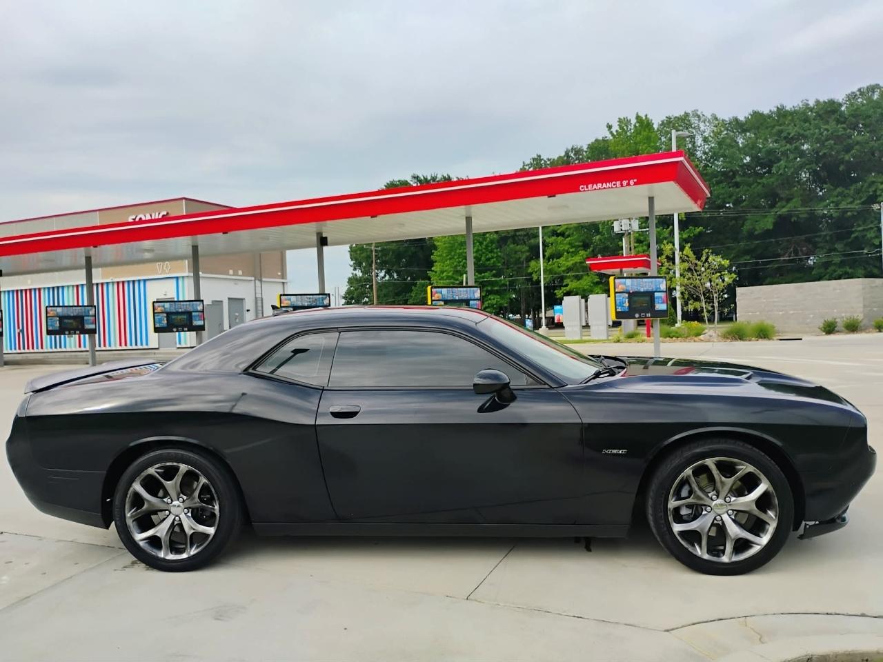Dodge Challenger 2dr Cpe R/T 2015