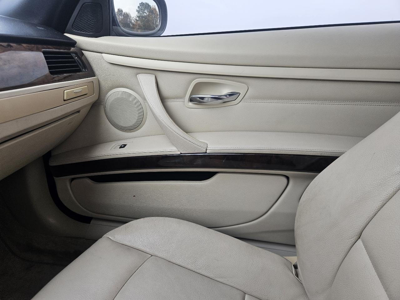 BMW 3 Series 2dr Conv 328i SULEV 2011