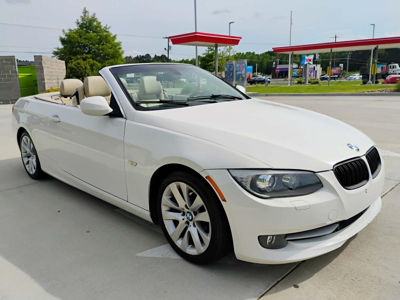 BMW 3 Series 2dr Conv 328i SULEV 2011