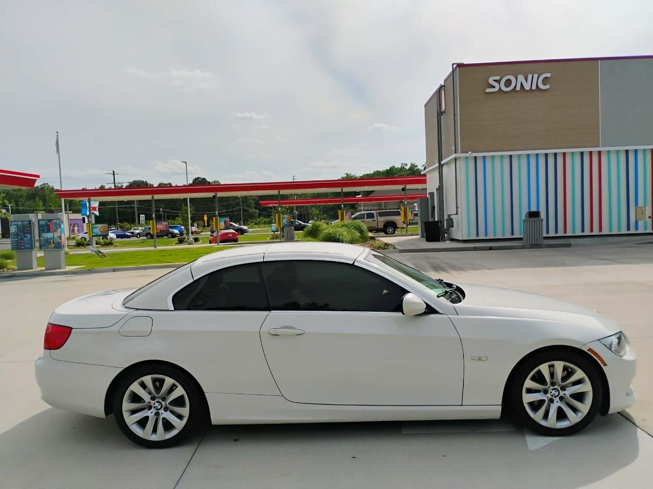 BMW 3 Series 2dr Conv 328i SULEV 2011