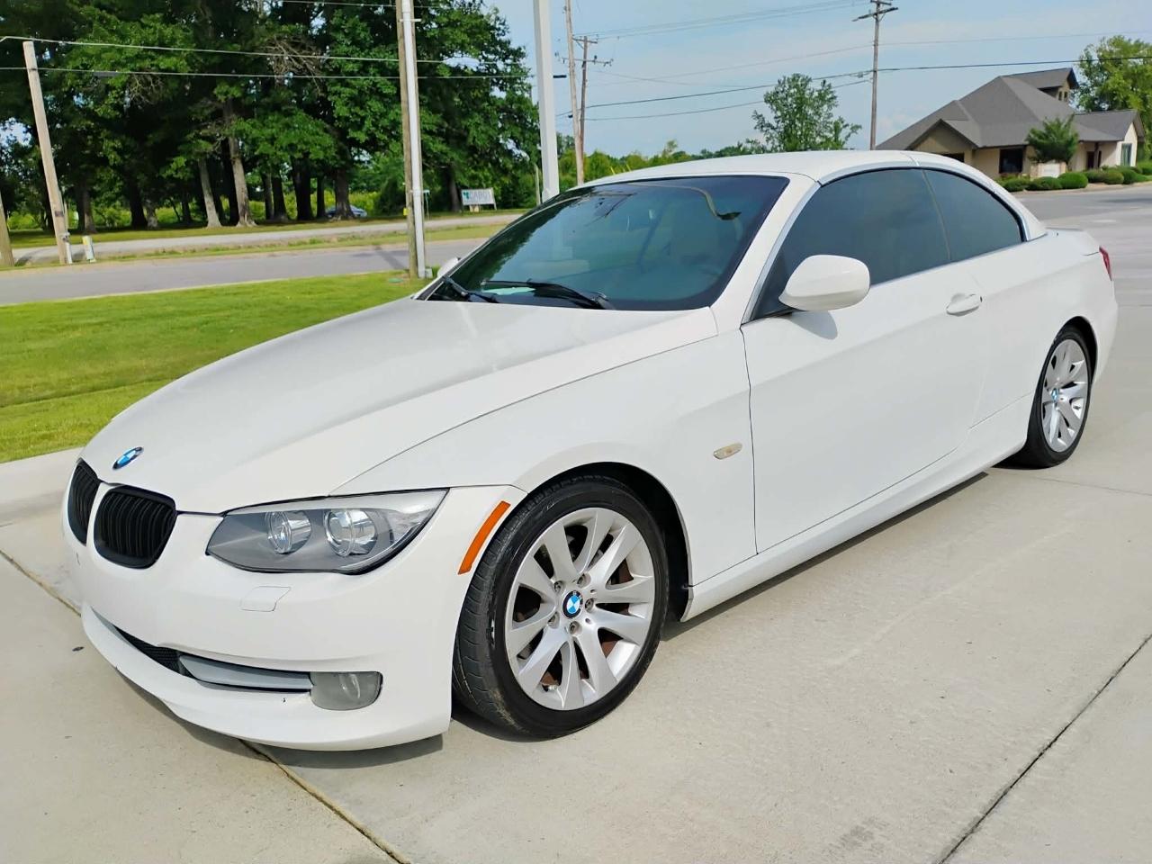 BMW 3 Series 2dr Conv 328i SULEV 2011