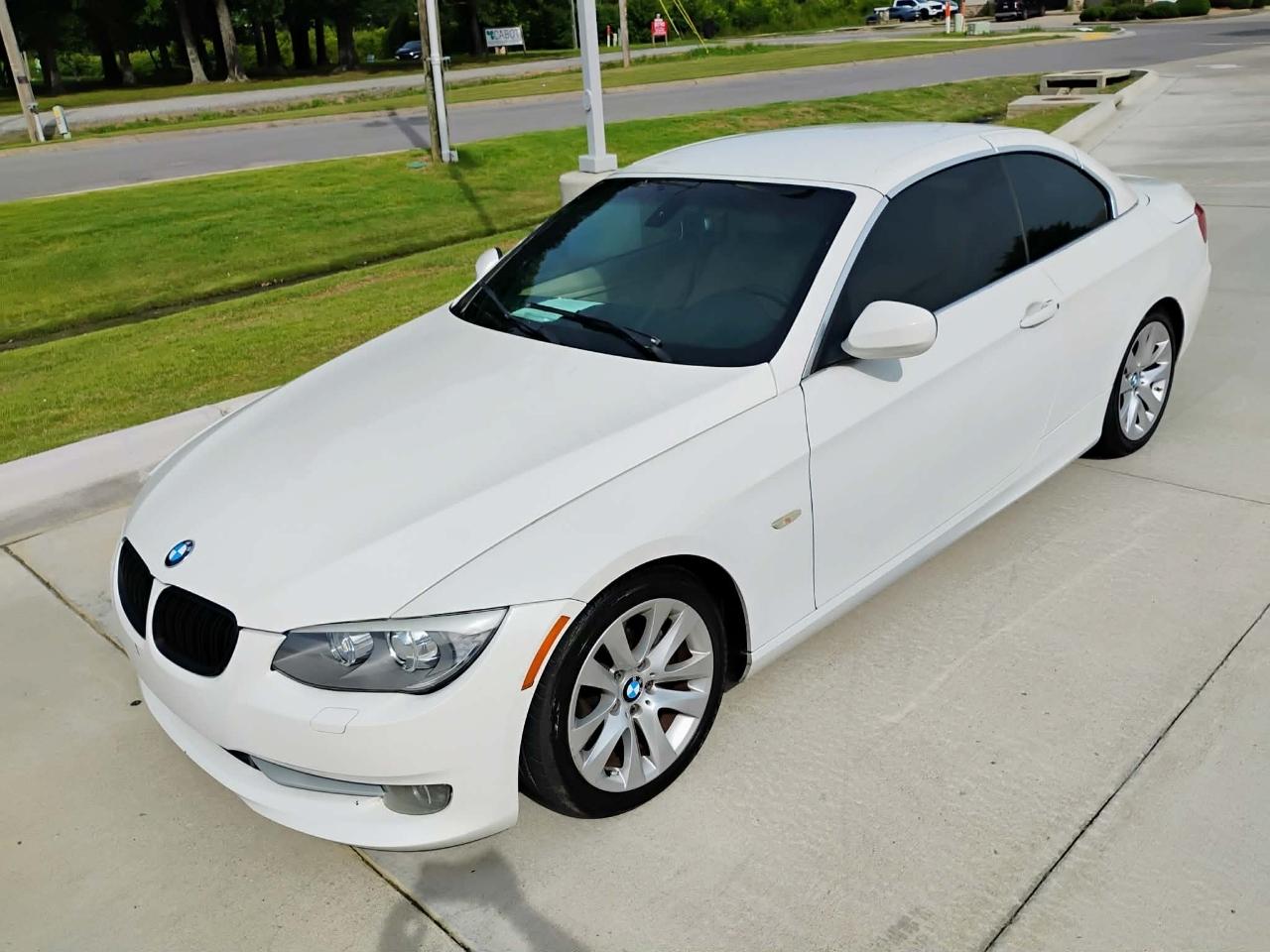 BMW 3 Series 2dr Conv 328i SULEV 2011