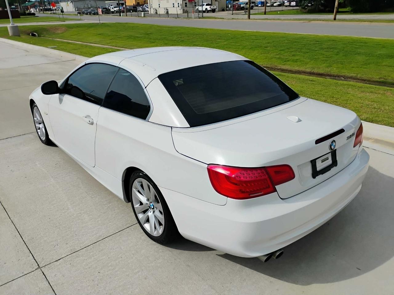BMW 3 Series 2dr Conv 328i SULEV 2011