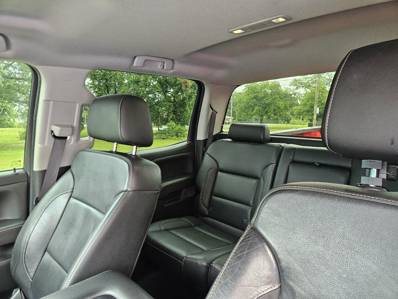 Chevrolet Silverado 1500 4WD Crew Cab 143.5" LT w/2LT 2018