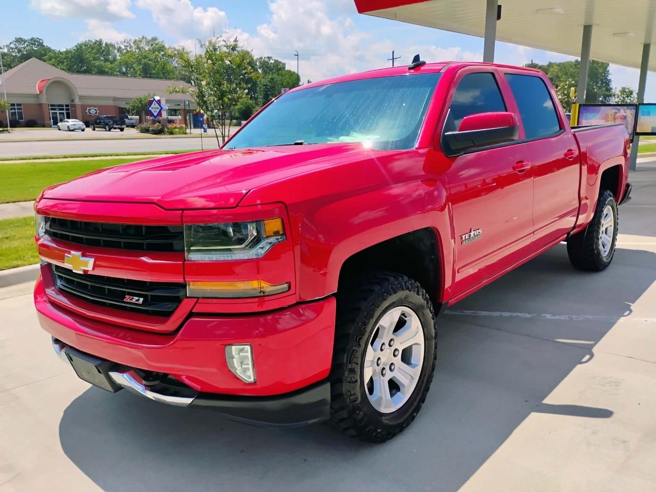 Chevrolet Silverado 1500 4WD Crew Cab 143.5" LT w/2LT 2018