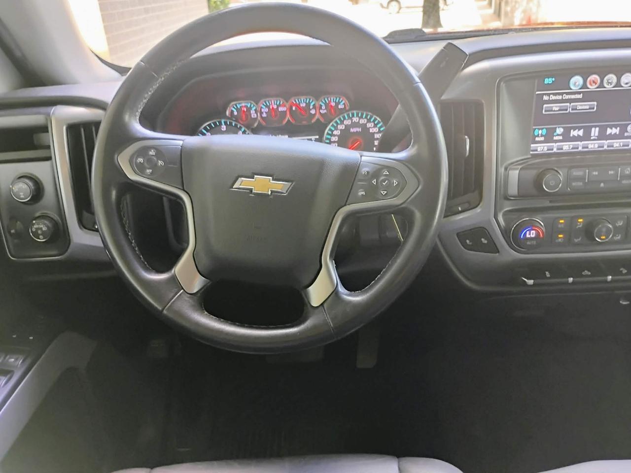 Chevrolet Silverado 1500 4WD Crew Cab 143.5" LT w/2LT 2018