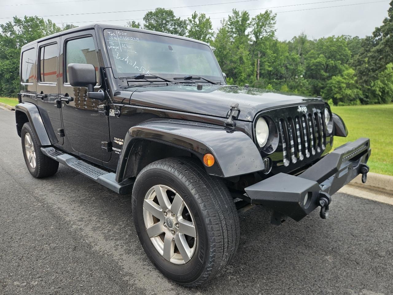Jeep Wrangler Unlimited 4WD 4dr Sahara 2013