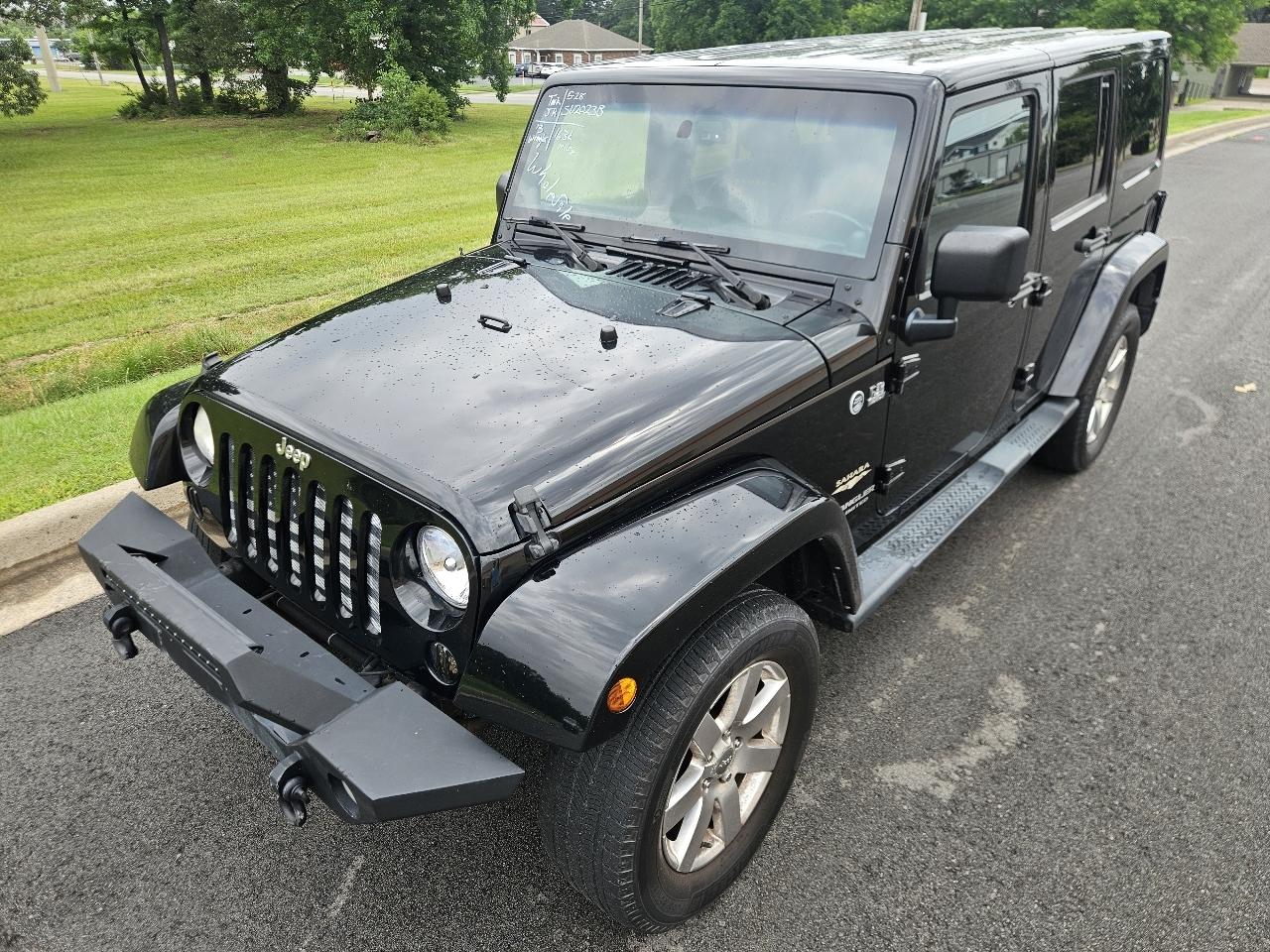 Jeep Wrangler Unlimited 4WD 4dr Sahara 2013