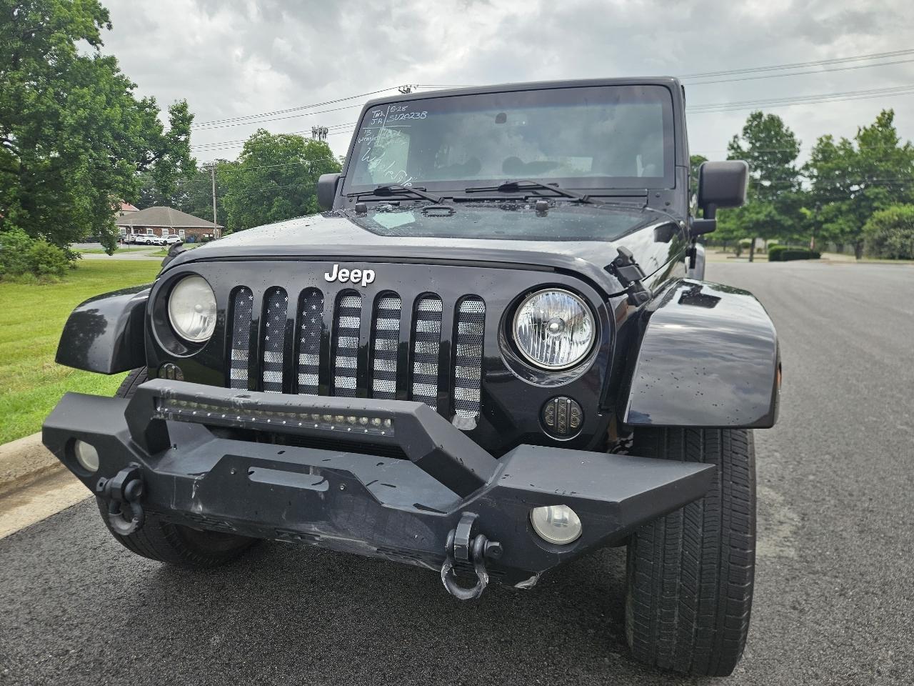 Jeep Wrangler Unlimited 4WD 4dr Sahara 2013