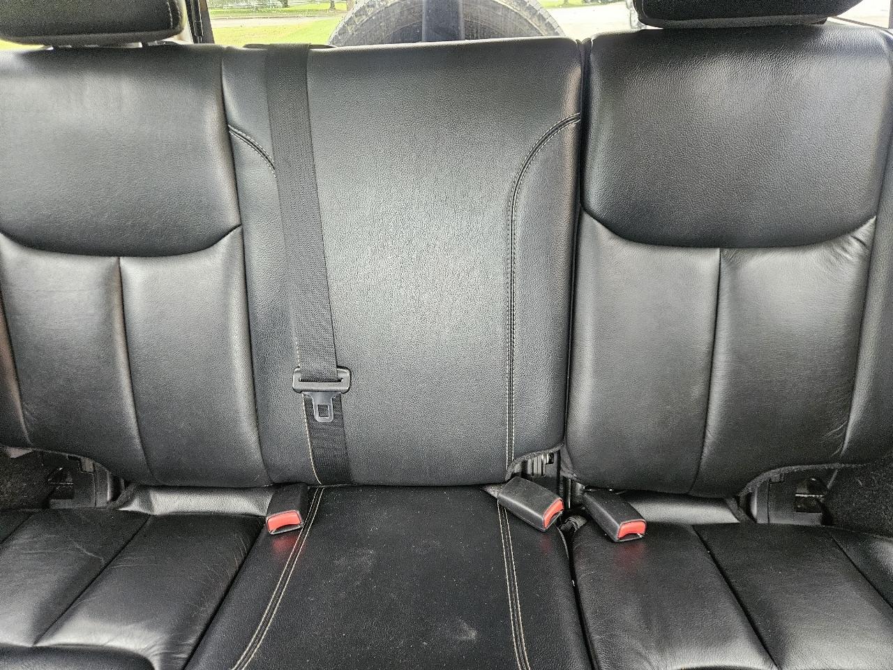 Jeep Wrangler Unlimited 4WD 4dr Sahara 2013