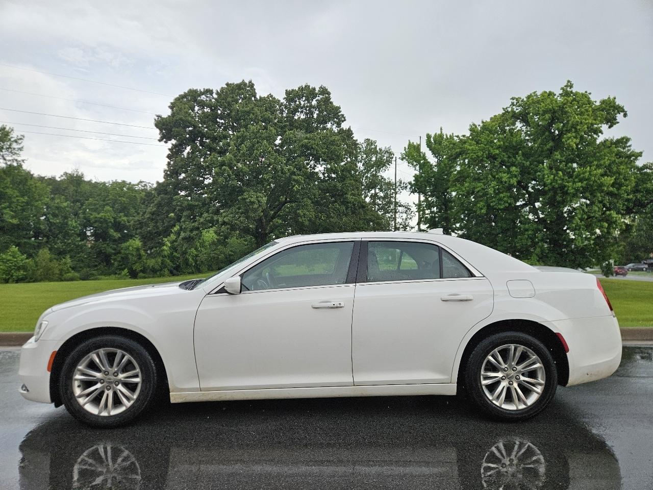Chrysler 300 Limited RWD 2017