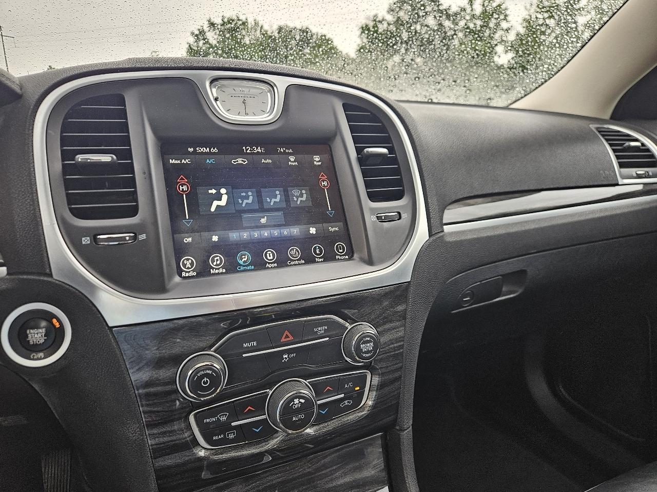 Chrysler 300 Limited RWD 2017
