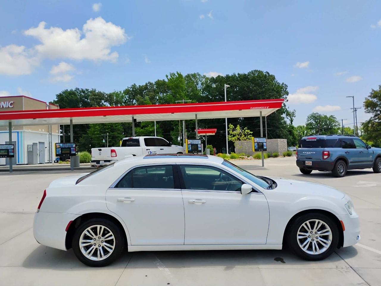 Chrysler 300 Limited RWD 2017
