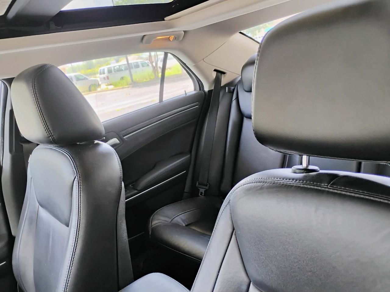 Chrysler 300 Limited RWD 2017