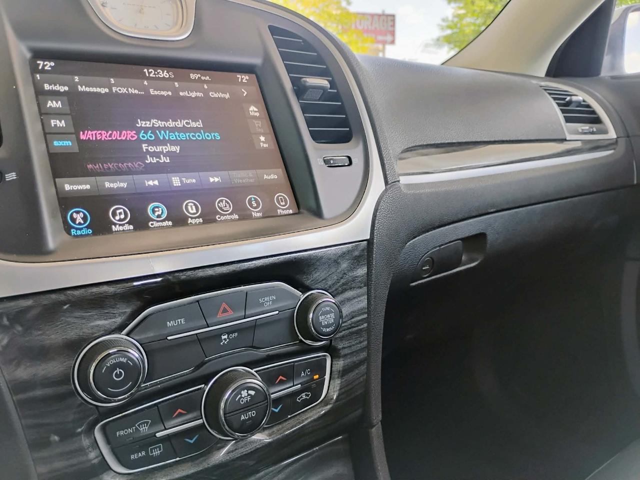 Chrysler 300 Limited RWD 2017