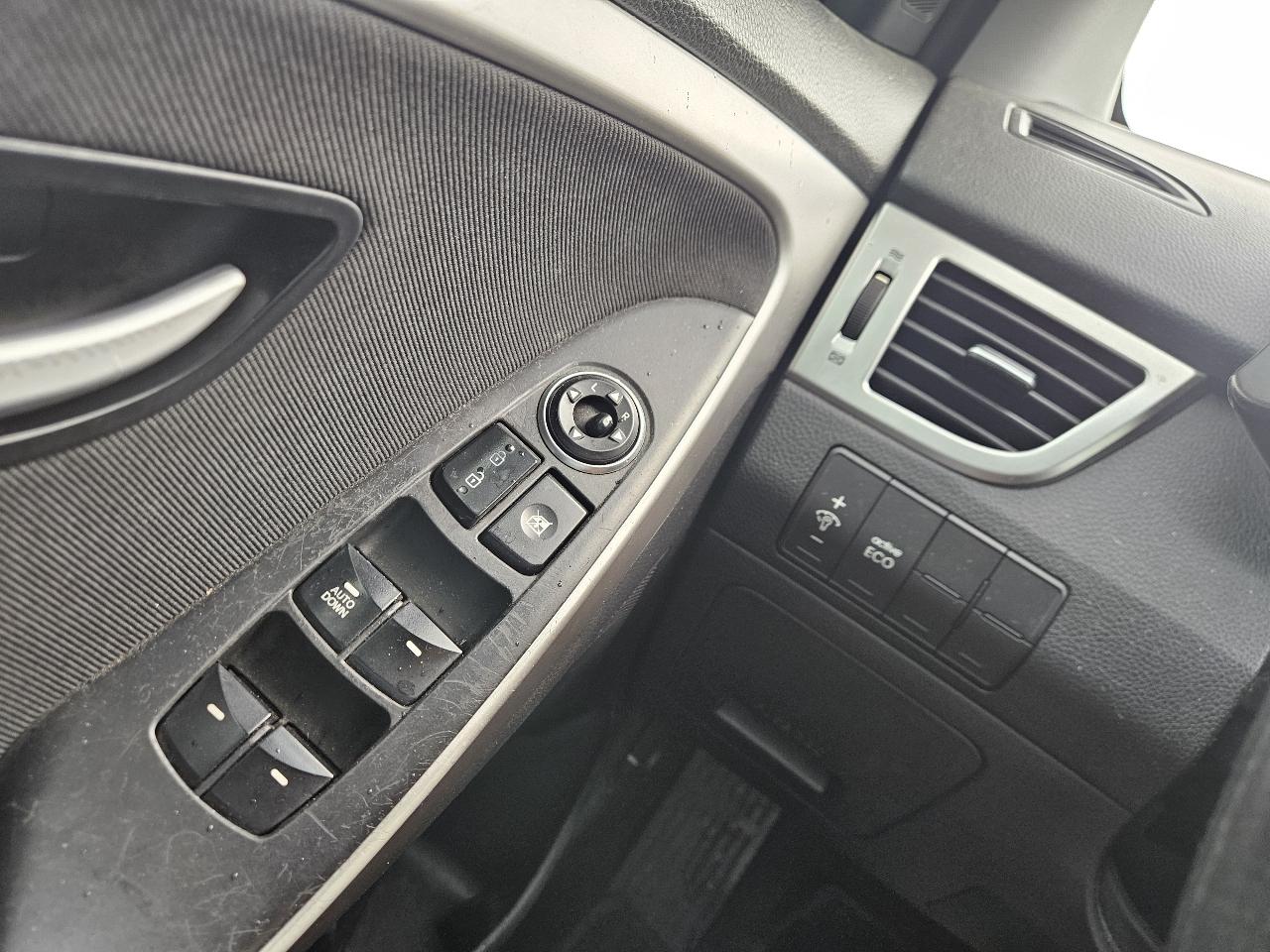 Hyundai Elantra GT 5dr HB Auto 2015