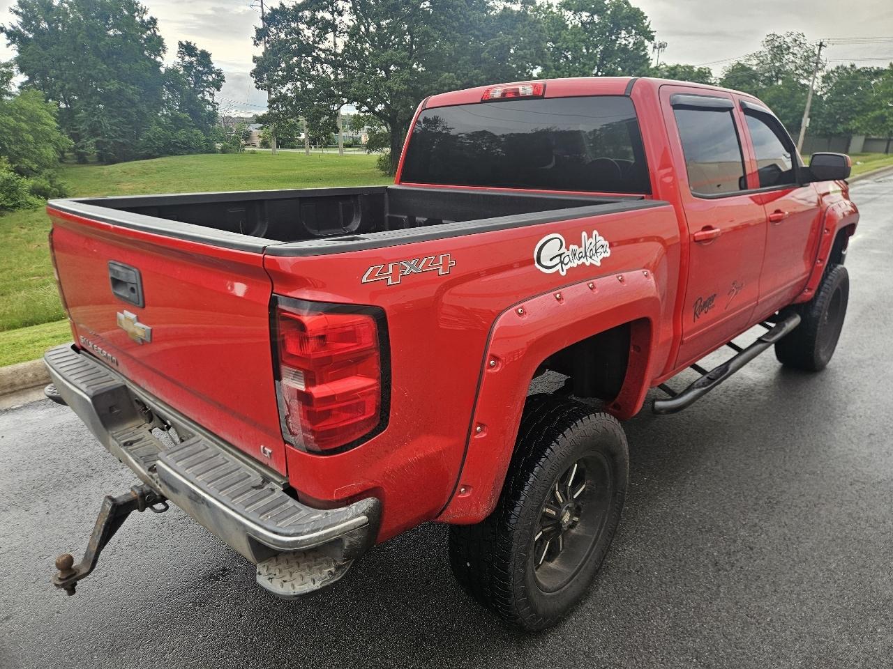 Chevrolet Silverado 1500 4WD Crew Cab 143.5" LT w/1LT 2015