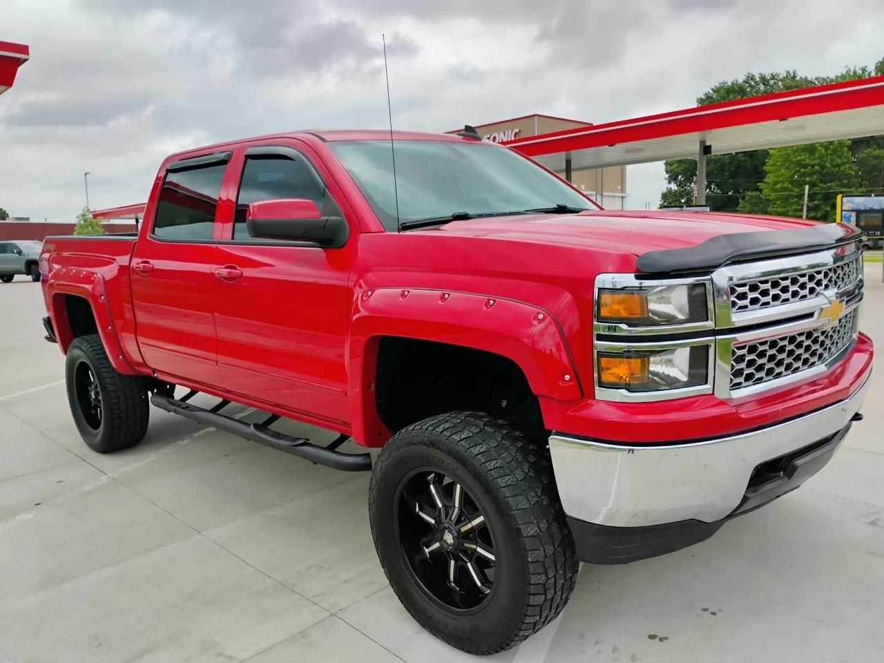 2015 Chevrolet Silverado 1500 4WD Crew Cab 143.5" LT w/1LT