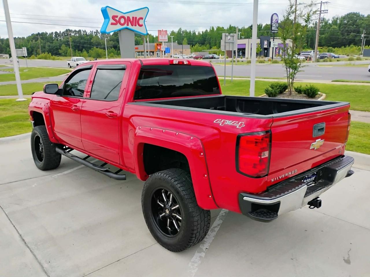 Chevrolet Silverado 1500 4WD Crew Cab 143.5" LT w/1LT 2015