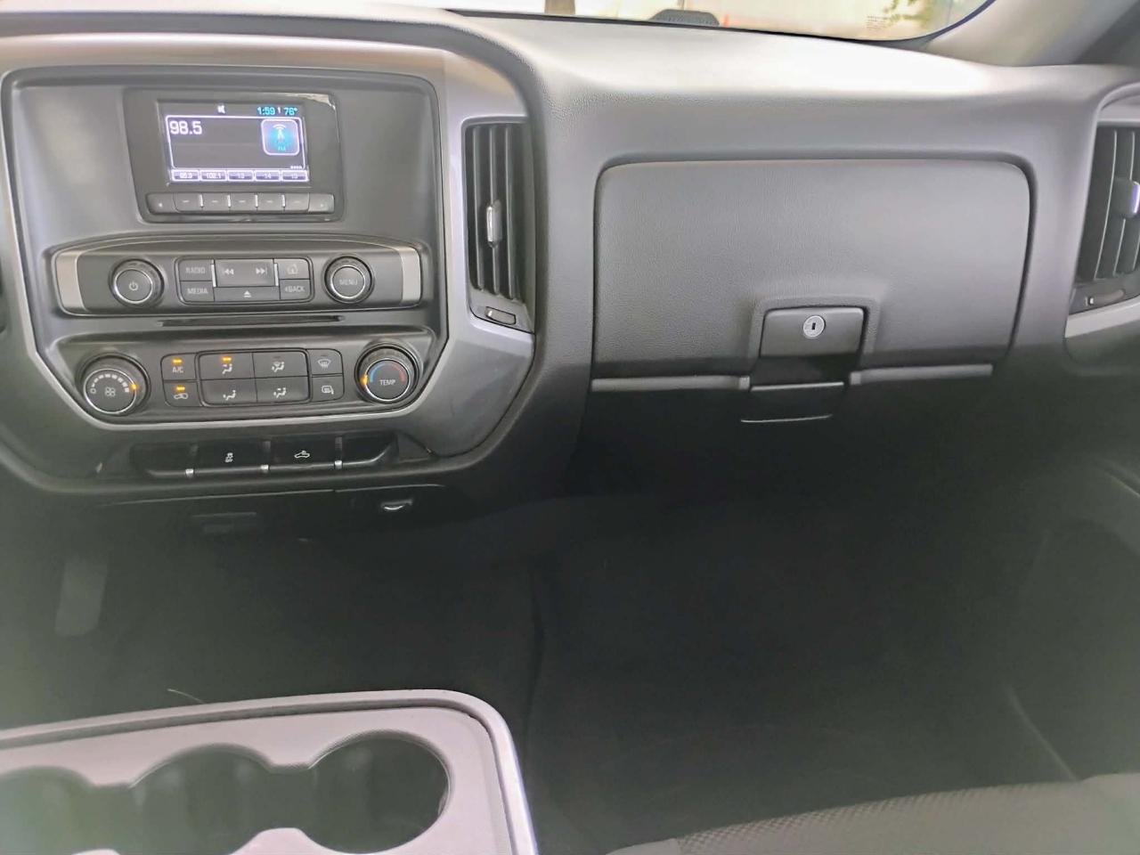 Chevrolet Silverado 1500 4WD Crew Cab 143.5" LT w/1LT 2015